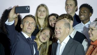 Emmanuel Macron e Olaf Scholz, em Hamburgo, 10 de outubro de 2023