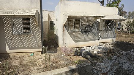 Еврейское поселение после нападания боевиков ХАМАС.