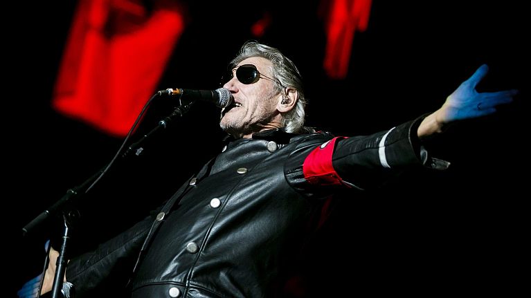 Roger Waters reportedly tells fans to “fuck off” at show while internet attacks over pro-Palestine stance 