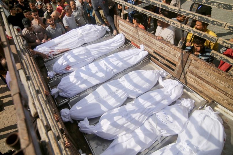 Die Leichen der getöteten Familie Abu al-Rish