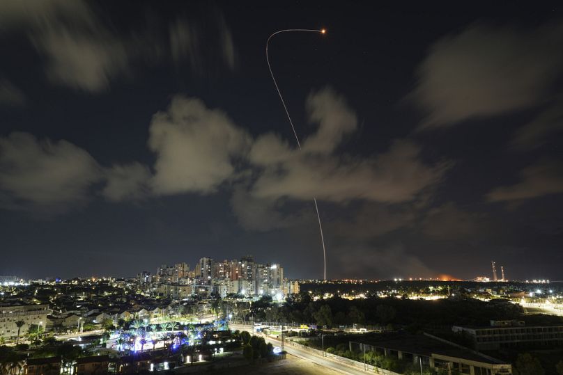 انطلاق الصواريخ من غزة باتجاه إسرائيل