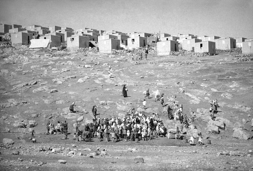 Ürdün'ün başkenti Amman yakınlarında, Filistinli mülteciler için kurulan Bekaa Mülteci Kampı (1970)