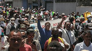 Madagascar: Opposition candidates protest "institutional coup"