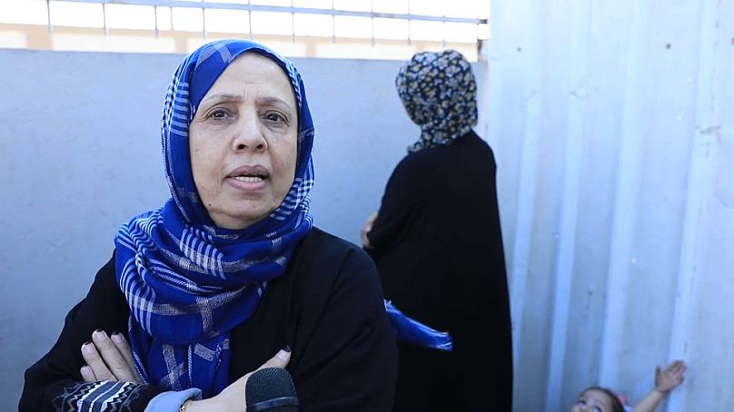 Nadia sitzt am Grenzübergang Rafah fest