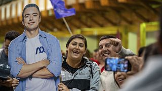 Imagen de partidarios del presidente electo de Ecuador, Daniel Noboa. 