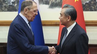 Los ministros de Exteriores de Rusia y China, Serguéi Lavrov y Wang Yi