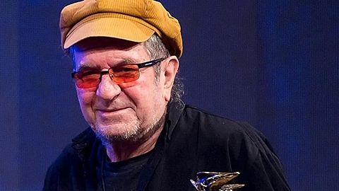 Iranian film director Dariush Mehrjui and his wife were stabbed to death in their home 