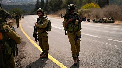 ارتش اسرائیل در امتداد مرز با لبنان در روز دوشنبه ۱۶ اکتبر