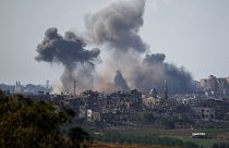 دود انفجار در آسمان غزه در روز چهارشنبه ۱۸ اکتبر
