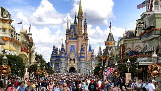 O primeiro parque de diversões Disney foi criado em 1955, mas a Disneyland de Orlando, na Flórida (na foto), só nasceu em 1971