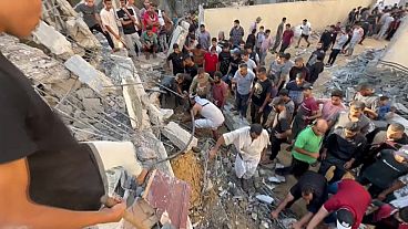 Am Dienstag haben israelische Luftangriffe den südlichen Gazastreifen bombardiert