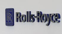 Un logo Rolls-Royce est affiché sur le site de fabrication et de recherche Rolls-Royce Crosspointe à Prince George, en Virginie.