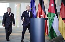Канцлер Германии принял в Берлине короля Иордании