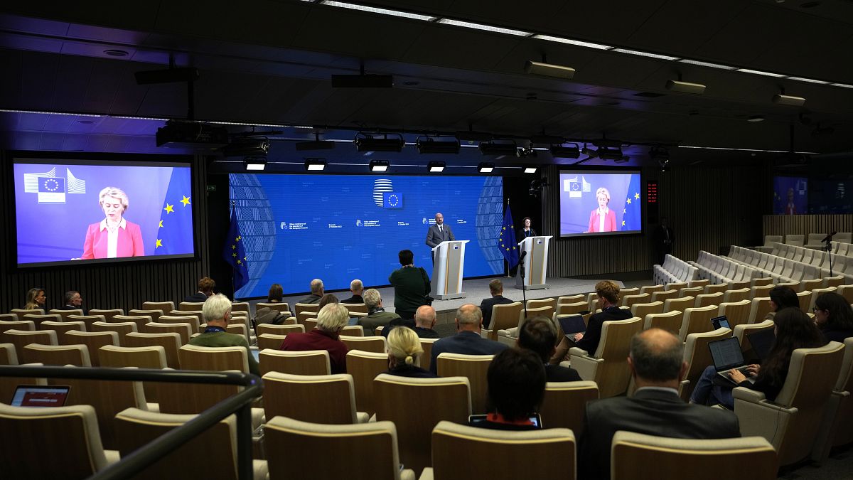 مؤتمر إعلامي بعد قمة الاتحاد الأوروبي في مبنى المجلس الأوروبي في بروكسل