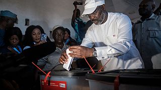 Liberia: close results, towards a second round of the presidential election