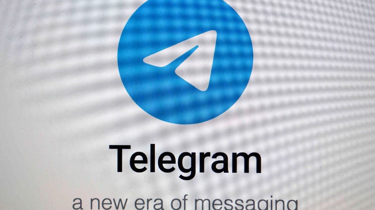شعار تطبيق تليغرام على هاتف ذكي، ألمانيا