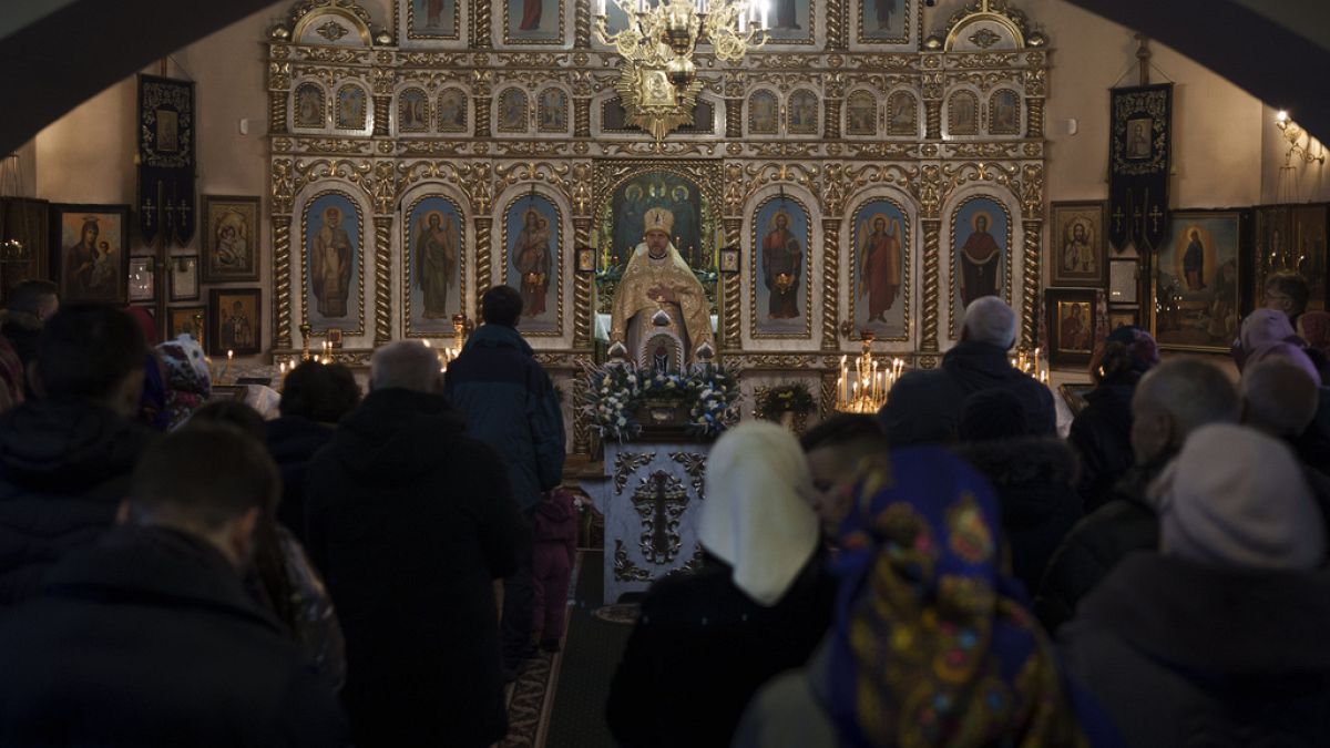 Gottesdienst in einer orthodoxen Kirche