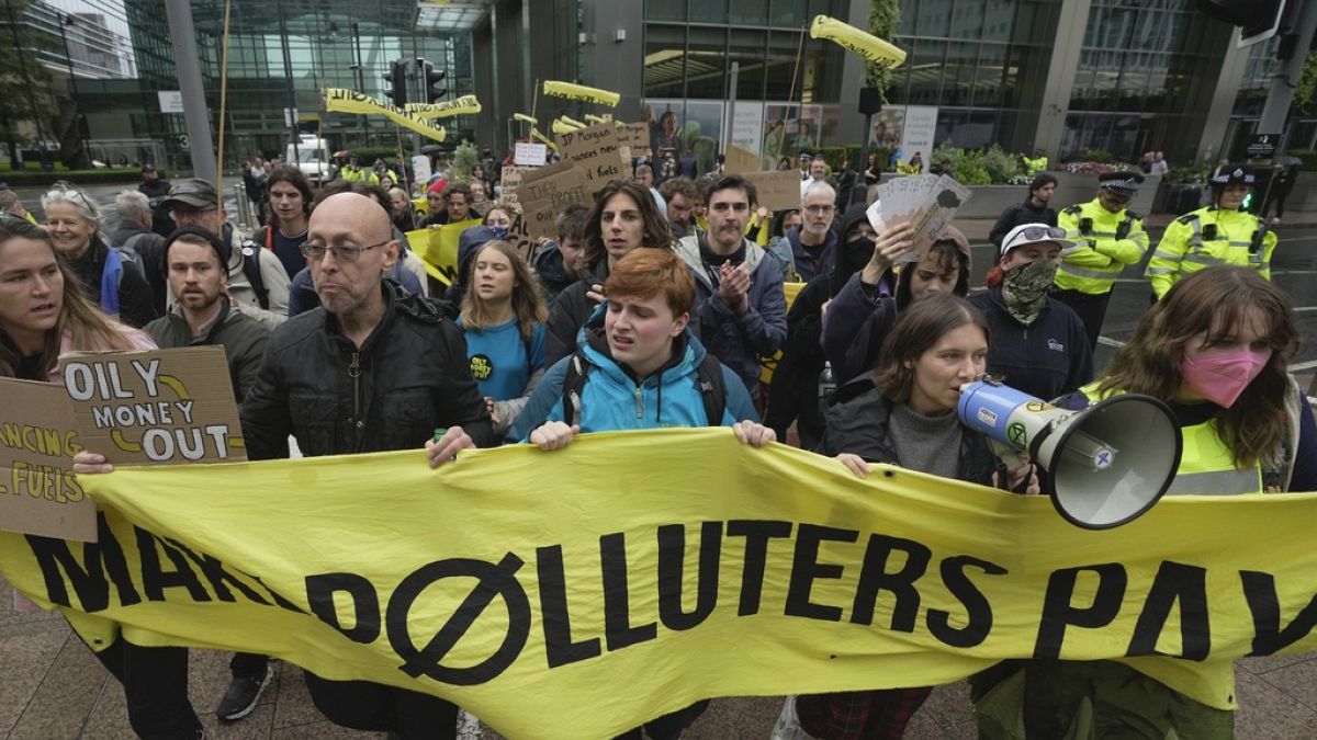 Greta Thunberg protestiert in London, später wird die 20-Jährige festgenommen