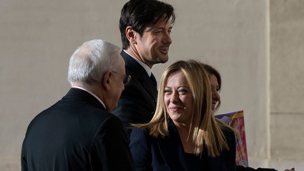L’italiana Giorgia Meloni si separa dal compagno dopo l’ultimo scandalo pubblico