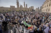 Mısır'da El Ezher camisinin önünde Gazze protestosu