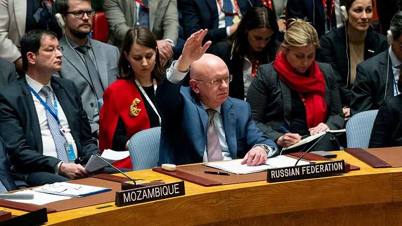 نماینده دائم روسیه در سازمان ملل در زمان رای‌گیری در مورد قطعنامه پیشنهادی روسیه برای پایان دادن به جنگ به تاریخ ۱۶ اکتبر