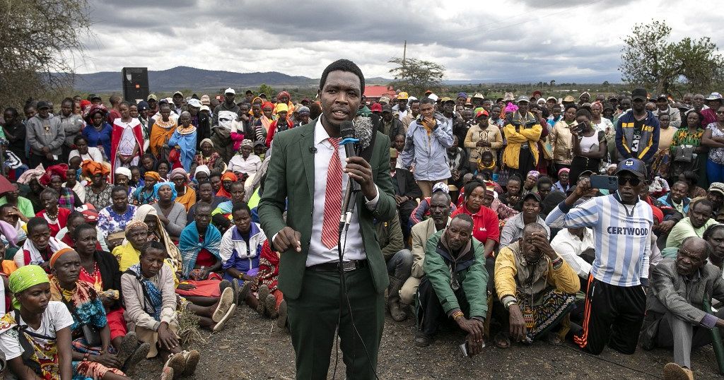 Kenyans demand compensation for British army blaze ahead of king’s visit