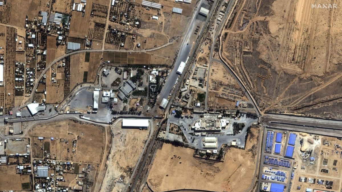 A rafahi határátkelő Egyiptom és a Gázai övezet között - műholdfelvétel