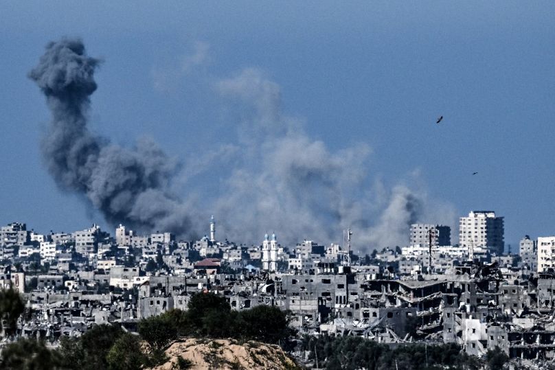 استهدفت الطائرات الإسرائيلية مدينة رفح في قطاع غزة