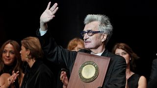Realizador alemão Wim Wenders agradece distinção no Festival Lumière, em Lyon, França