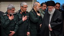 علی خامنه‌ای (رهبر ایران)، محسن رضایی، حسین سلامی، محمد باقری و اسماعیل قاآنی