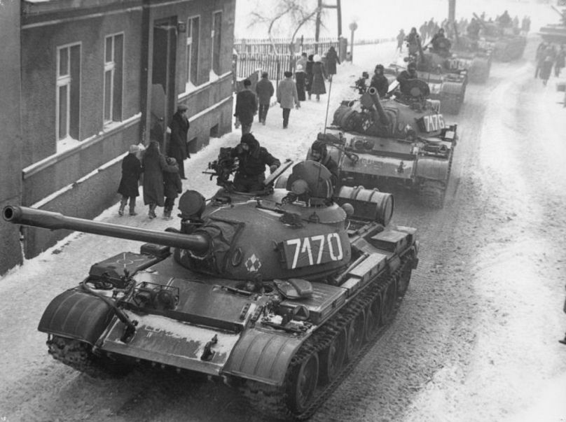A hadiállapot kihirdetése után, 1981-ben tankok cirkáltak az utcákon
