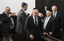 El canciller de Alemania, Olaf Scholz, reafirma su apoyo a Israel y su rechazo al antisemitismo durante la inauguración de una sinagoga.