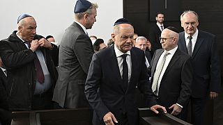 El canciller de Alemania, Olaf Scholz, reafirma su apoyo a Israel y su rechazo al antisemitismo durante la inauguración de una sinagoga.