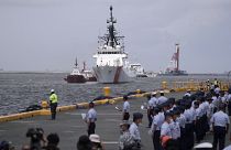 Az amerikai parti őrség hajója a manilai kikötőben június 1-jén, amikor a Fülöp-szigetek, Japán és az Egyesült Államok közös tengeri gyakorlatot kezdett 