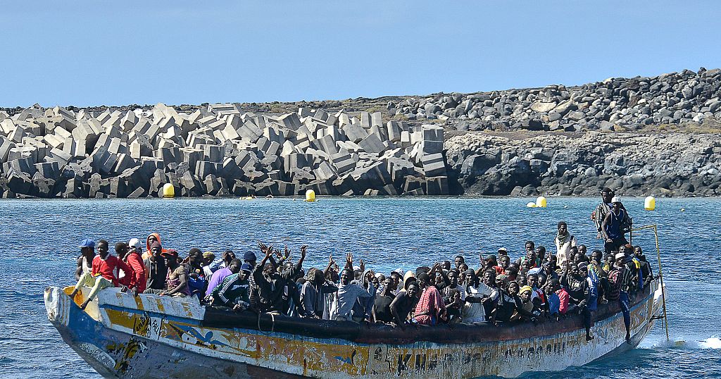 1,500 African migrants arrived in the Canaries over the weekend