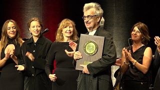 El director alemán Wim Wenders es galardonado por su obra en el Festival Lumière de Lyon 