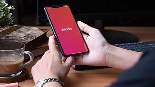  Приятелите и фамилията към този момент могат да предлагат съвпадения в Tinder 