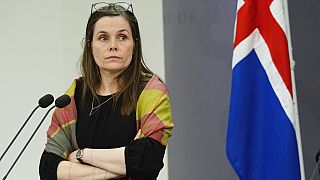 Katrin Jakobsdottir izlandi kormányfő egy koppenhágai sajtótájékoztatón 2022. május 4-én