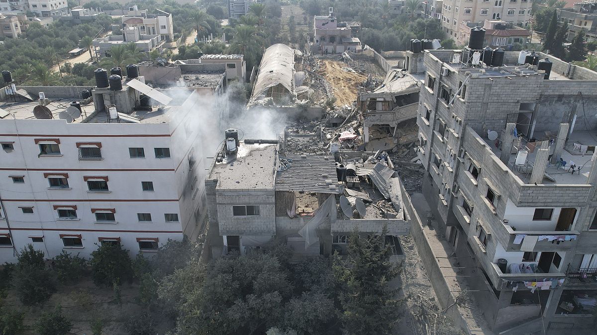 دمار واسع جراء القصف الإسرائيلي لغزة