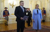 Robert Fico jura su cargo en el Palacio Presidencial de Bratislava, el 25 de octubre de 2023