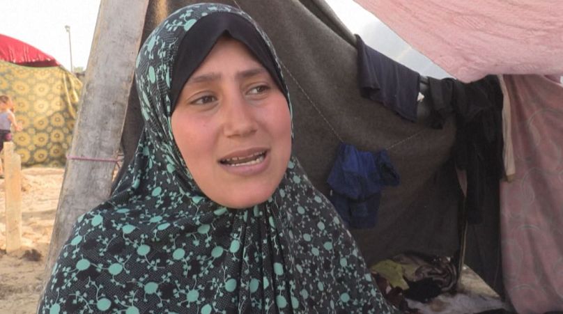 Hadeel Al-Najjar, donna sfollata da Jabalia nel campo di Khan Younis