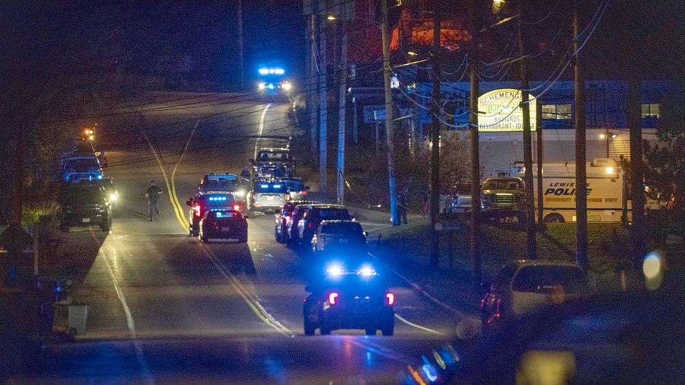 US: At least 22 dead in Maine shooting as police hunt for gunman