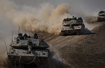 Tanques israelíes avanzan en dirección de Gaza