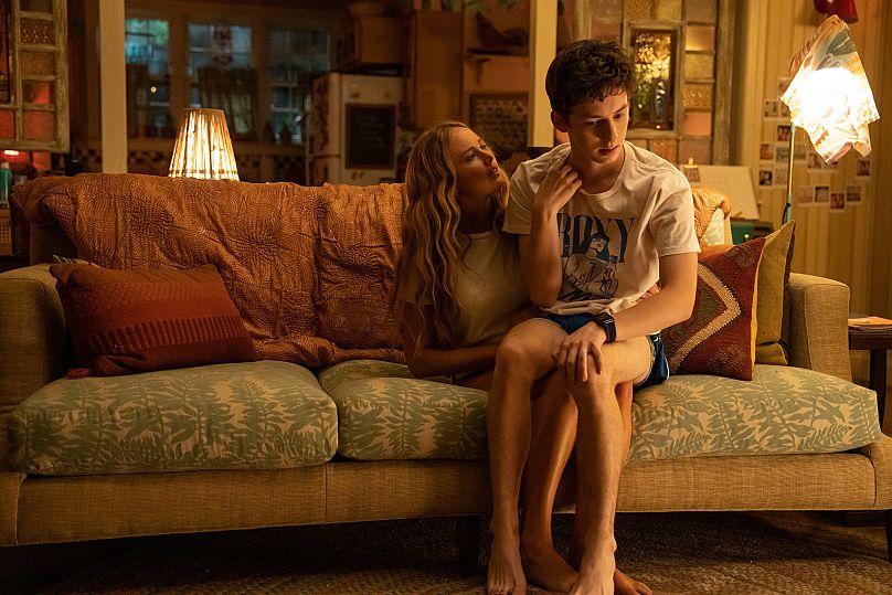 Maddie (Jennifer Lawrence) and Percy (Andrew Barth Feldman) in Columbia Pictures' NO HARD FEELINGS.