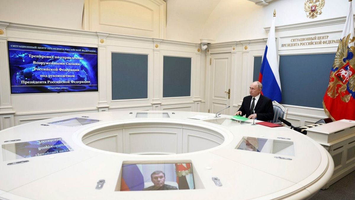 نظارت پوتین بر عملیات شبیه‌سازی شده حمله هسته‌ای روسیه