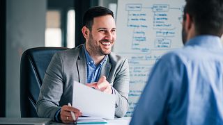  Ето някои вътрешни препоръки от експерти по асортимент на личен състав за това по какъв начин да получите ролята, която търсите. 