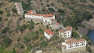 A view of the abandoned village of Salto de Castro