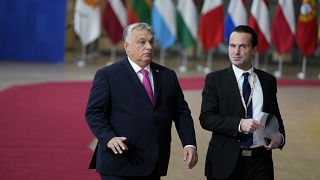 Orbán Vitkor és Havasi Bertalan, a Miniszterelnöki Sajtóirodát vezető helyettes államtitkár Brüsszelben