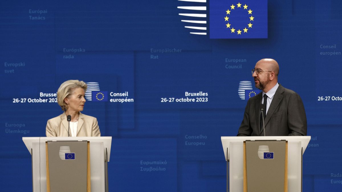 Ursula von der Leyen, az Európai Bizottság és Charles Michel, az Európai Tanács elnöke