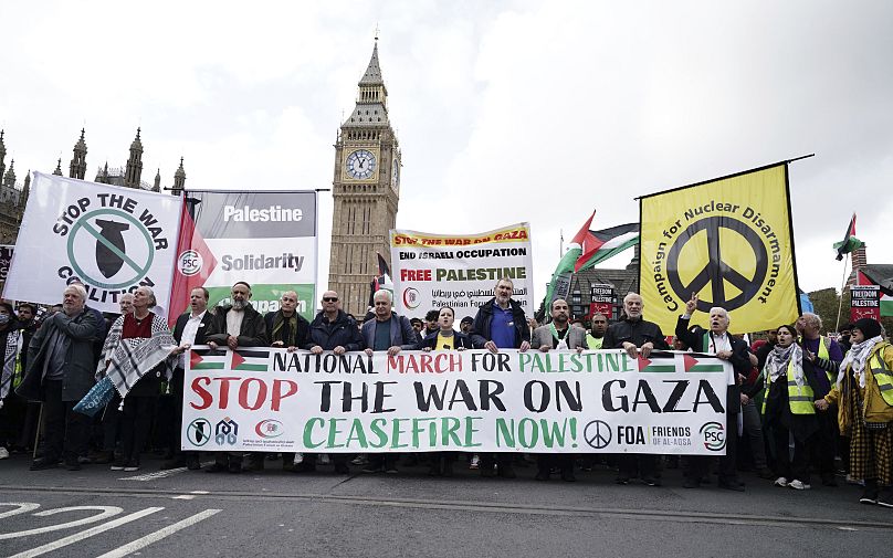 مسيرة عارمة في لندن تطالب بوقف الحرب في غزة